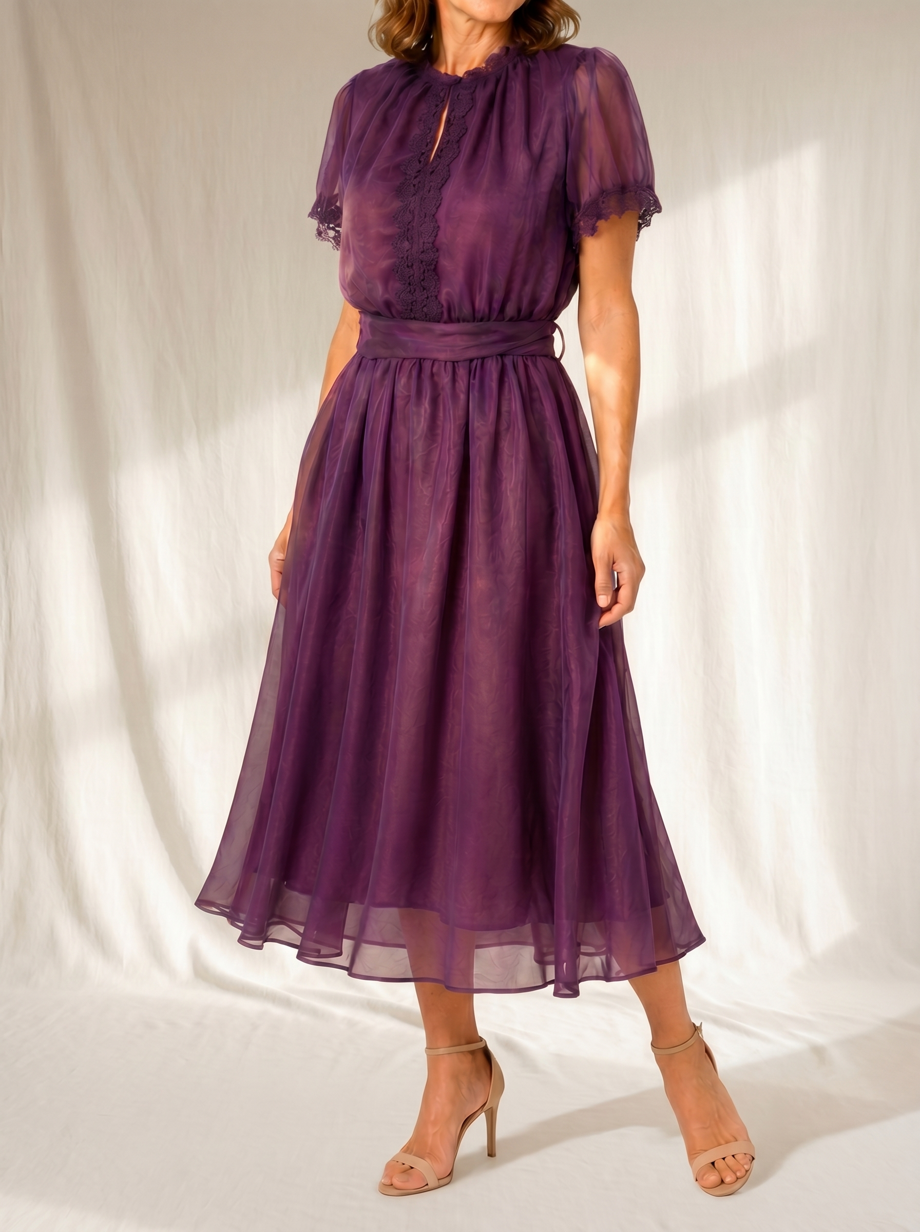Flavia | Vestido Maxi con Escote de Gota y Encaje de Chifón