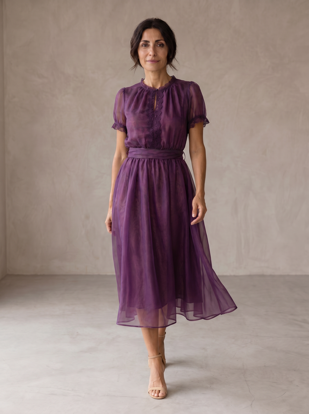 Flavia | Vestido Maxi con Escote de Gota y Encaje de Chifón