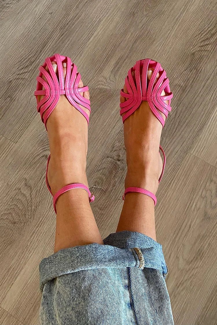 Victoria | Sandalias Doradas con Detalles de Joyería